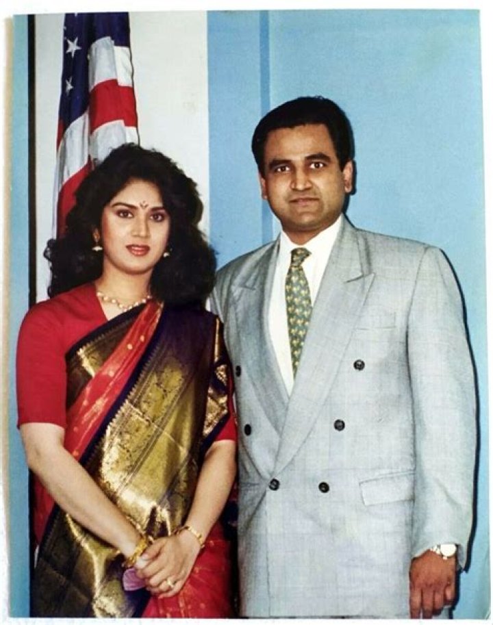 Meenakshi Sheshadri Biography, Age, Height, Husband, Net Worth, Family