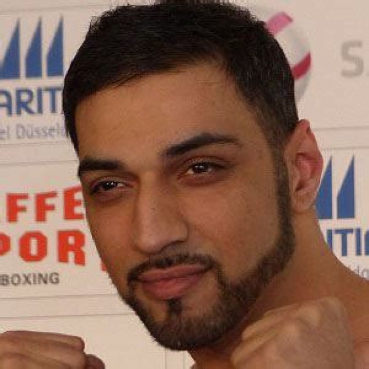 Mehrzad Marashi Biography, Age, Height, Wife, Net Worth, Family