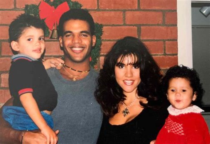 Mia St. John (Boxer) - Age, Birthday, Bio, Facts, Family, Net Worth, Height & More