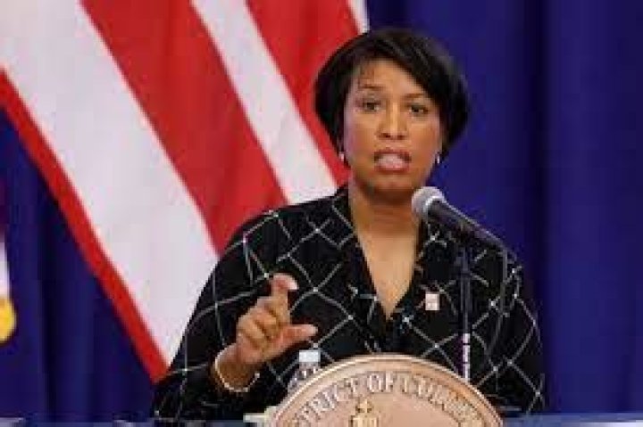 Muriel Bowser (Politician) Salary, Net Worth, Bio, Wiki, Age, Husband, Children, Career, Facts