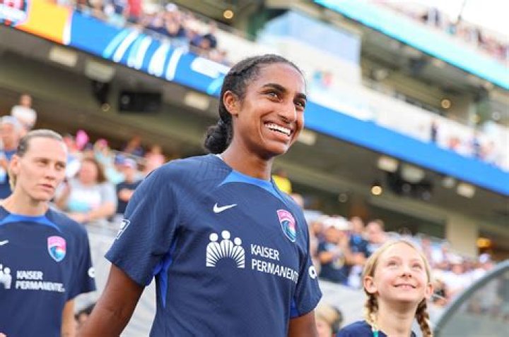 Naomi Girma (Soccer Player) - Age, Birthday, Bio, Facts, Family, Net Worth, Height & More