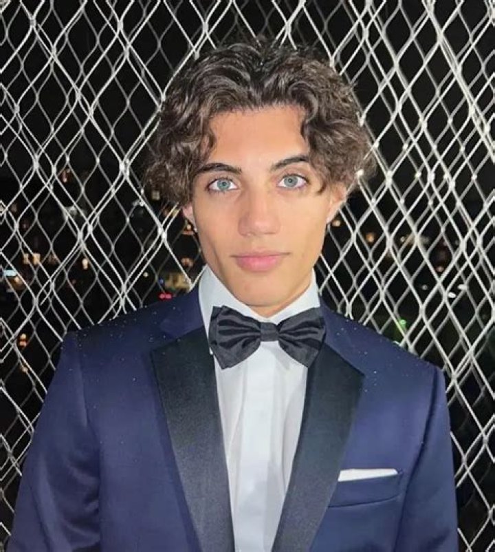 Nic Kaufmann (TikTok Star) - Age, Birthday, Bio, Facts, Family, Net Worth, Height & More