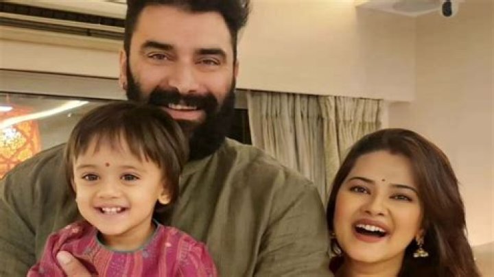 Nikitin Dheer (Movie Actor) - Age, Birthday, Bio, Facts, Family, Net Worth, Height & More