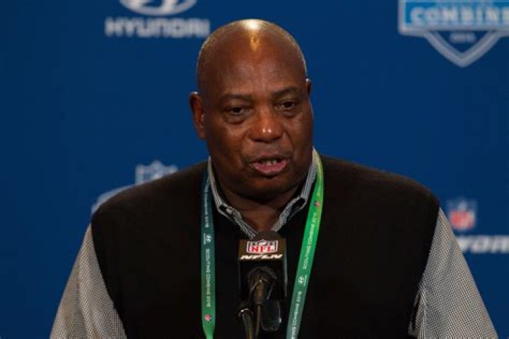 Ozzie Newsome (Sports Executive) - Age, Birthday, Bio, Facts, Family, Net Worth, Height & More