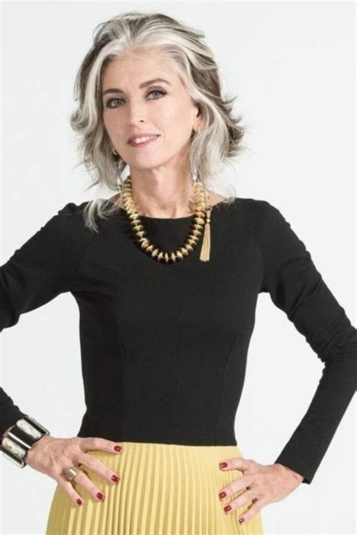 Paola Cañas (Modelo) - Edad, cumpleaños, biografía, hechos, familia, patrimonio neto, altura y más