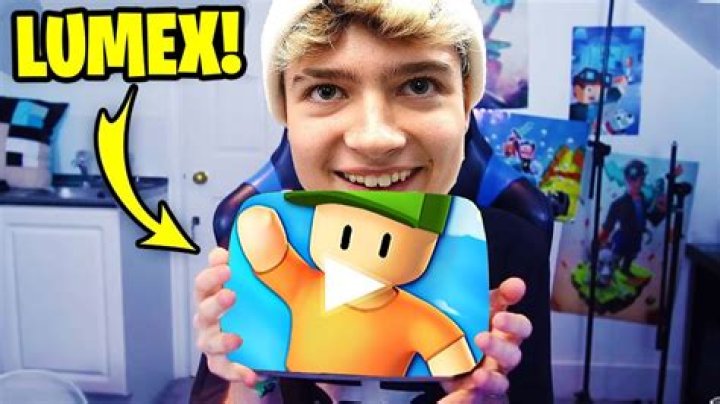 Papa Jake (YouTube Star) - Age, Birthday, Bio, Facts, Family, Net Worth, Height & More