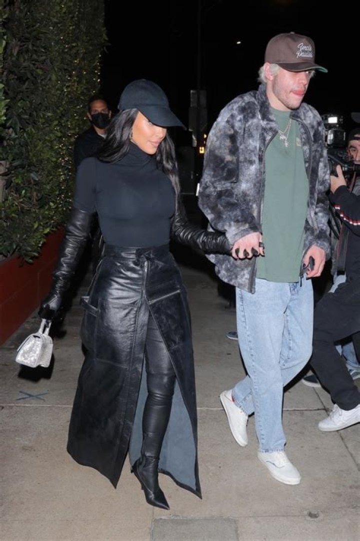 PDA Alert! Kim Kardashian and Boyfriend Pete Davidson Hold Hands While Out in London: Photos