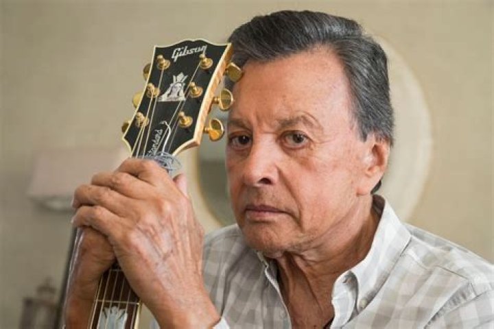 Pedro Fernández (Cantante de Música Mundial) - Edad, cumpleaños, biografía, hechos, familia, patrimonio neto, altura y más