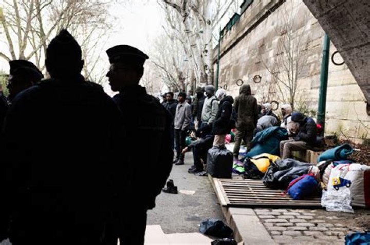 Perché Skid Row è pieno di senzatetto?