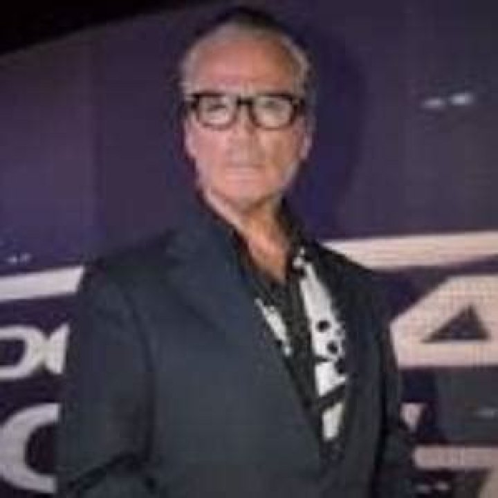 René Casados (Soap Opera Actor) - Age, Birthday, Bio, Facts, Family, Net Worth, Height & More