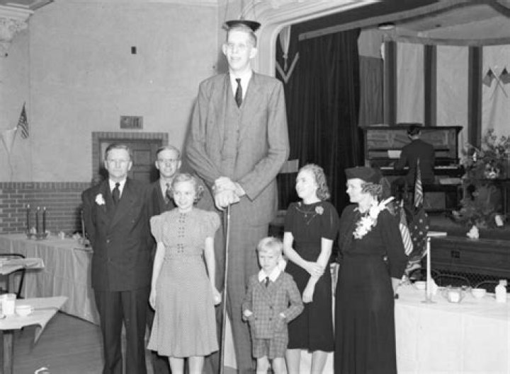 Robert Wadlow Biography, Age, Height, Wife, Net Worth, Family