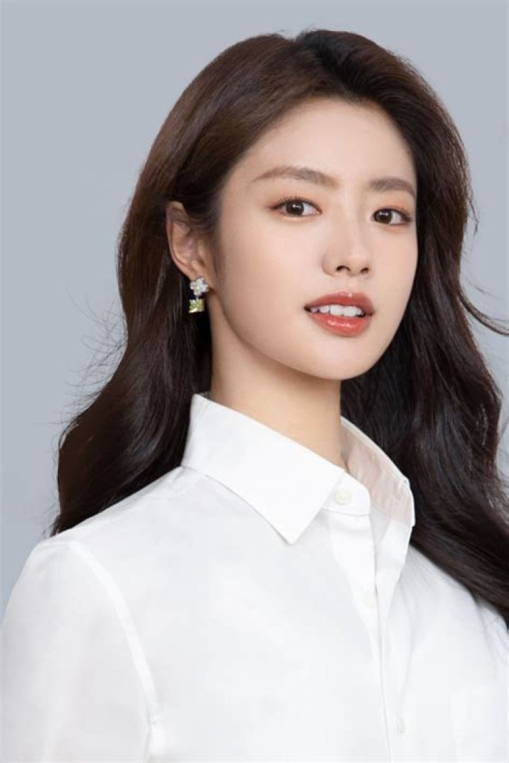 Ruohan Xu (Movie Actress) - Age, Birthday, Bio, Facts, Family, Net Worth, Height & More