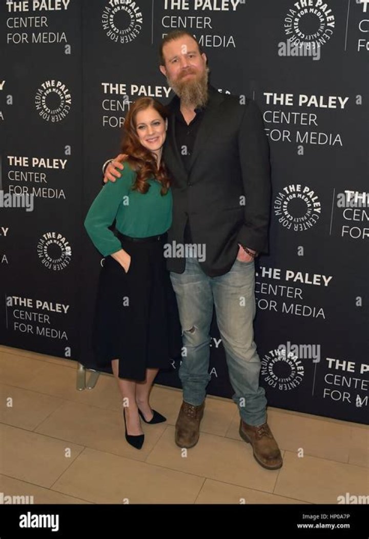 Ryan Hurst Age, Height, Wife, Net Worth, Family, Tattoo, Teeth, Facts, Wiki, Awards, Education & Bio