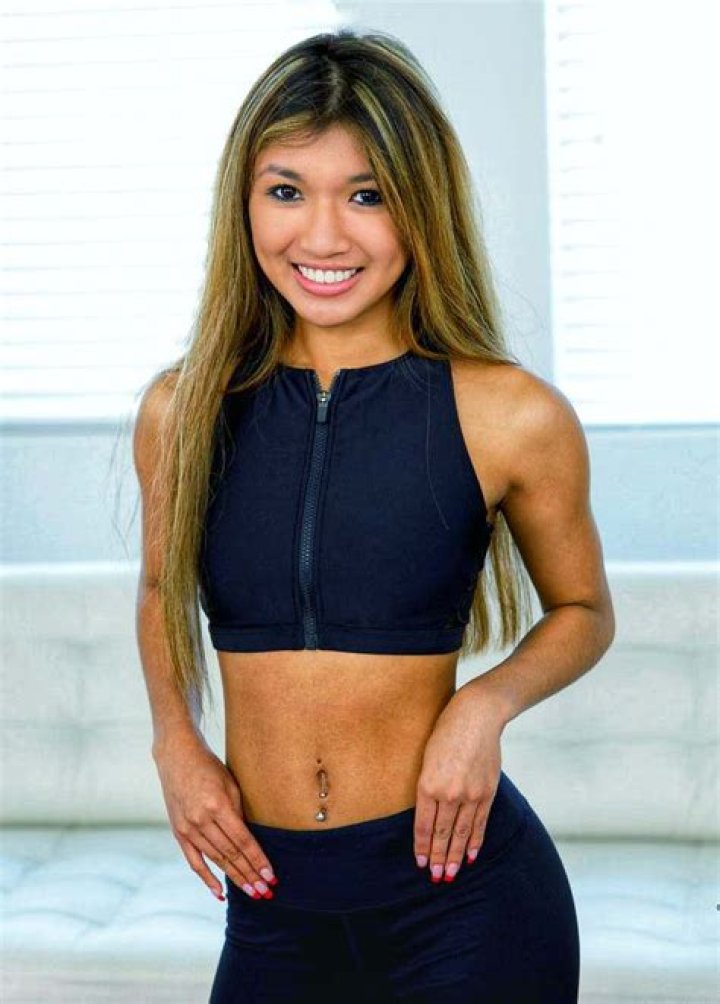 Sasha Banks (Wrestler) Wiki, Bio, Age, Height, Weight, Body Stats, Family, Career, Net Worth, Facts