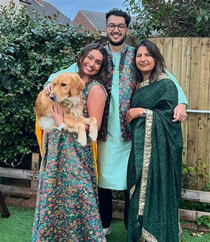 Seema Pankhania  (TikTok Star) - Age, Birthday, Bio, Facts, Family, Net Worth, Height & More