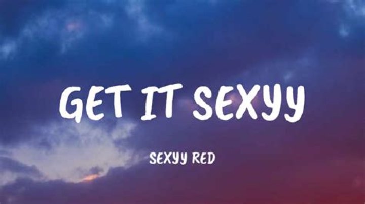 Sexyy Red Previews Questionable Lyrics, Does The Splits On Tour