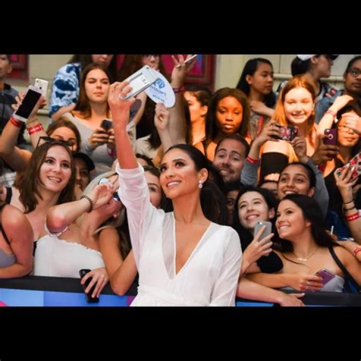 Shay Mitchell Net Worth 2024: What Is The Actress Worth?