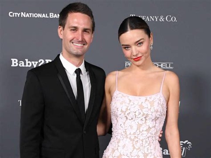 She Said Yes!Miranda Kerr is Engaged to Snapchat Co-Founder Evan Spiegel!