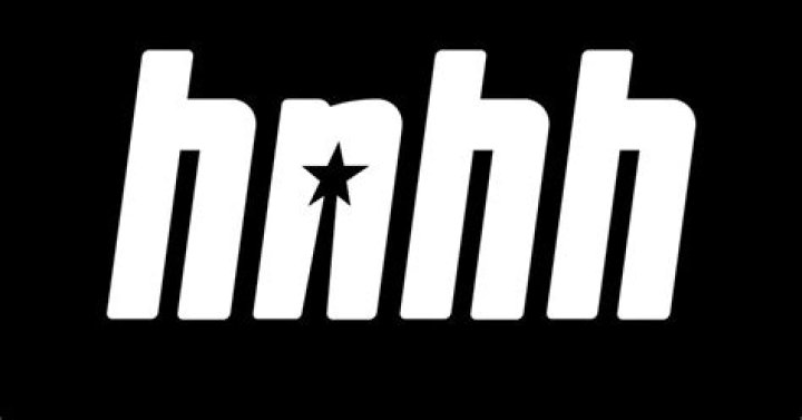 Skilla Baby Gets Into Brawl With Fans While Posing For Pictures