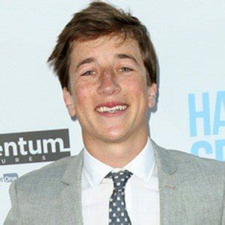 Skyler Gisondo (TV Actor) - Age, Birthday, Bio, Facts, Family, Net Worth, Height & More