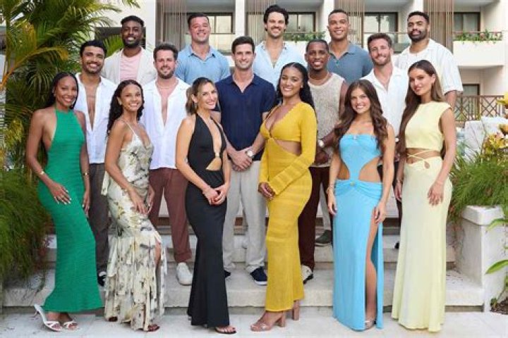 So Little Time, So Much Love! How Long Is ‘Bachelor in Paradise’ ~Actually~ Filmed For?