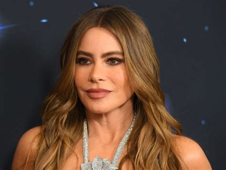 Sofía Vergara biografía, edad, altura, esposa, net worth, familia