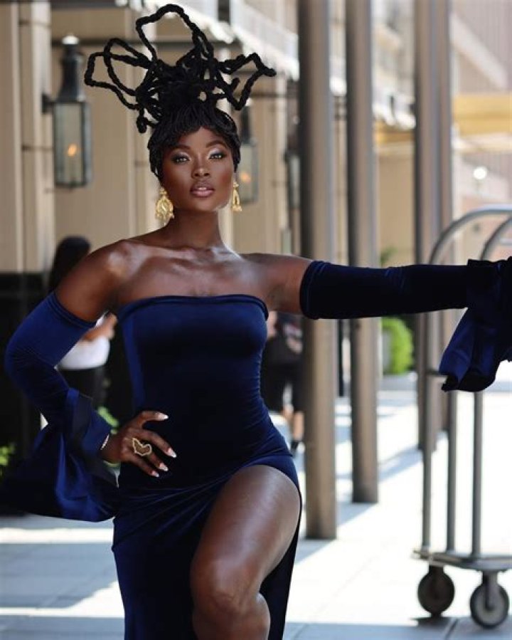 Sonia Barbie Tucker (Model) - Age, Birthday, Bio, Facts, Family, Net Worth, Height & More