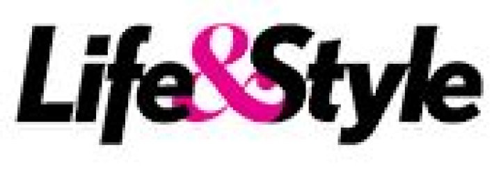 SZA Is Always Striking in Any Swimsuit She Wears! See the Singer’s Best Bikini Photos 