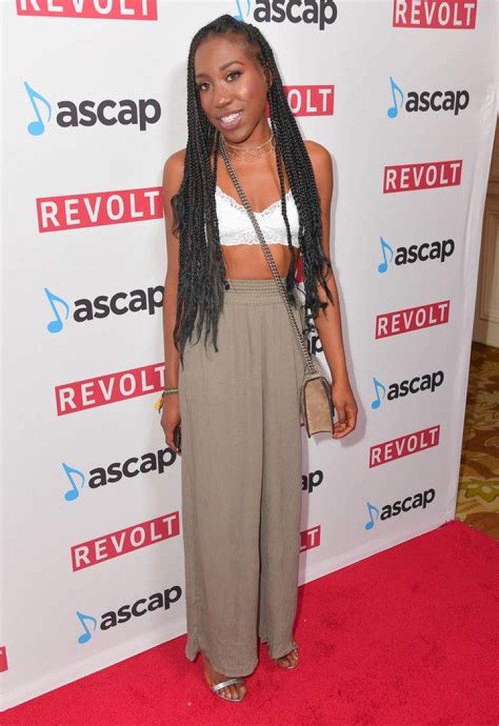 T'yanna Wallace (Family Member) - Age, Birthday, Bio, Facts, Family, Net Worth, Height & More