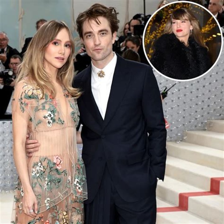 Taylor Swift Joins Suki Waterhouse and Robert Pattison in 1st Public Outing Since Pregnancy Reveal