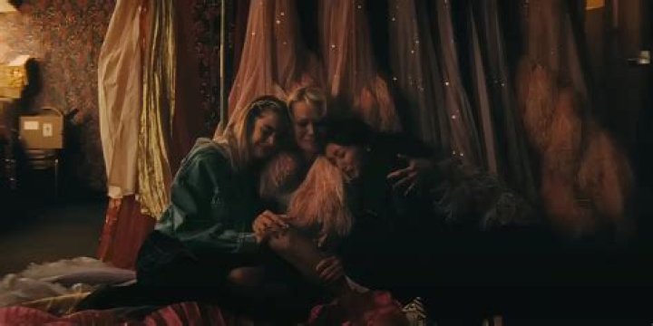 The First Photo of Kiernan Shipka as ‘Sabrina the Teenage Witch’ Will Give You Major Nostalgia!