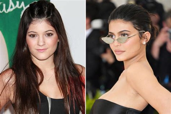 They Can't Be Perfect ALL The TimeThe Kraziest Kardashian Makeup FAILS