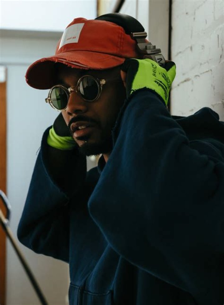 Toro Y Moi (Pop Singer) - Age, Birthday, Bio, Facts, Family, Net Worth, Height & More