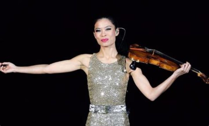 Vanessa-Mae (Violinist) - Age, Birthday, Bio, Facts, Family, Net Worth, Height & More