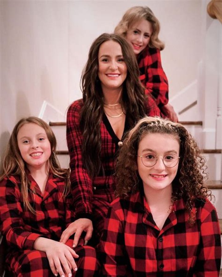 Victoria Messer (Reality Star) - Age, Birthday, Bio, Facts, Family, Net Worth, Height & More