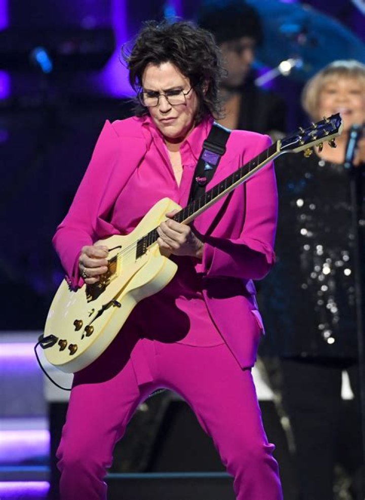 Wendy Melvoin Net Worth, Income, Salary, Earnings, Biography