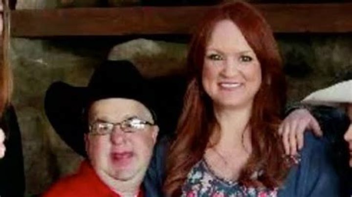 What disability does Ree Drummonds brother have?