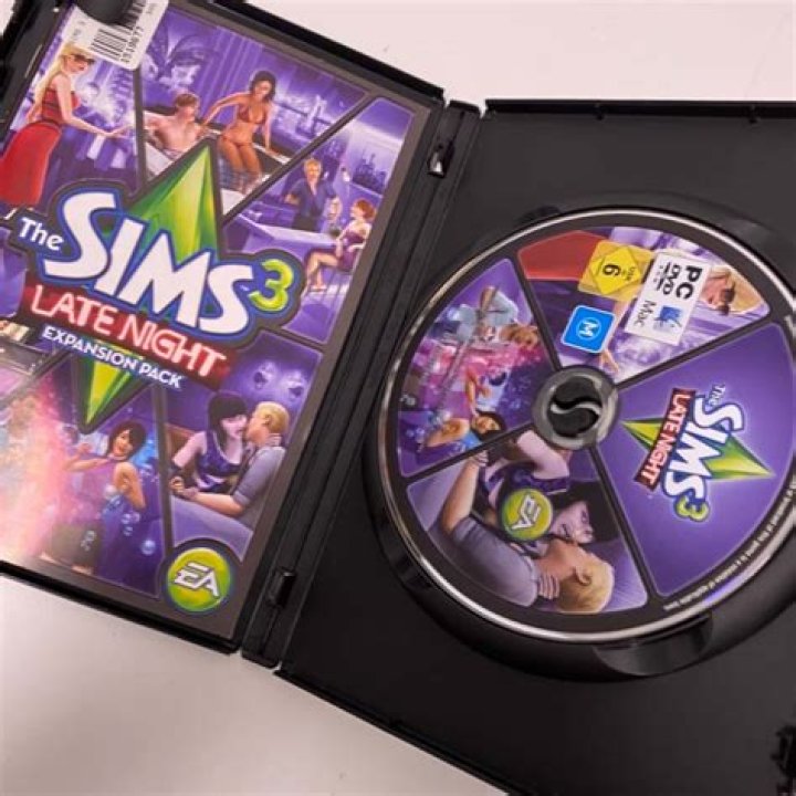 What town comes with Sims 3 Late Night?