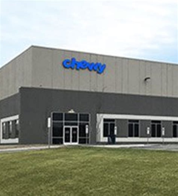 Where is the chewy company located?