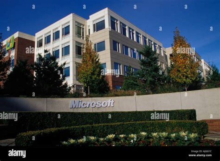 Where is the headquarters of Microsoft Corporation located?