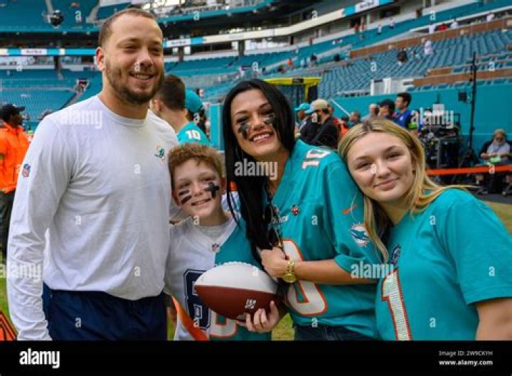 Who Are Alec Ingold Parents And Where Are They From? Is Miami Dolphins FullBack Adopted?