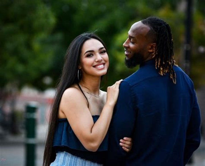 Who Is Aaron Jones Wife or Girlfriend Crystal Molina? Everything To Know About Him