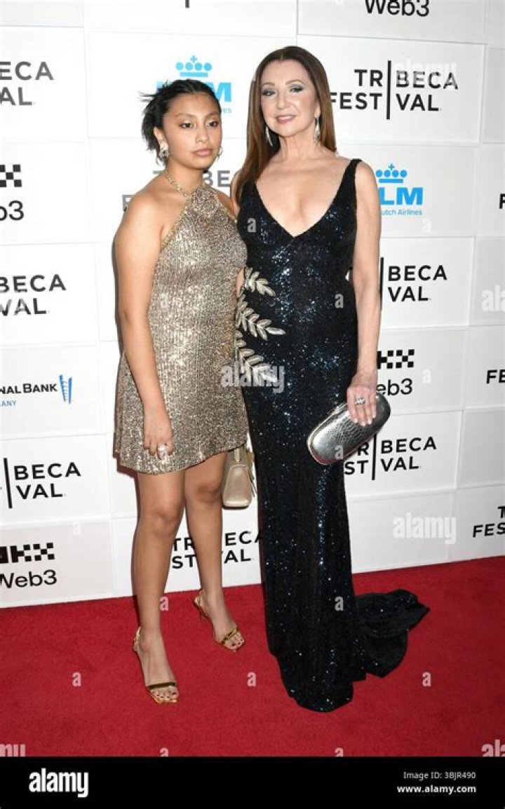 Who Is Darmia Hope Elliott? Details To Know About Donna Murphy Daughter