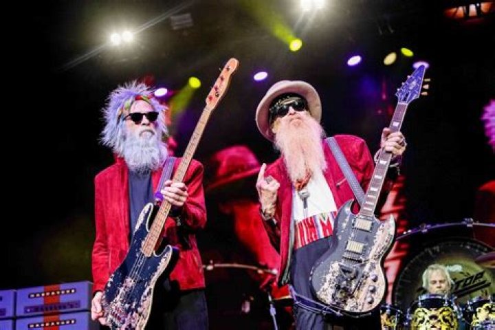 Who Is Elwood Francis? Everything About The Replacement of Dusty Hill At ‘ZZ Top’