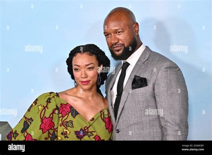 Who Is Sonequa Martin-Green Husband Kenric Green? Everything About The Actress