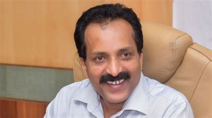 Who is the head of DHL in India?