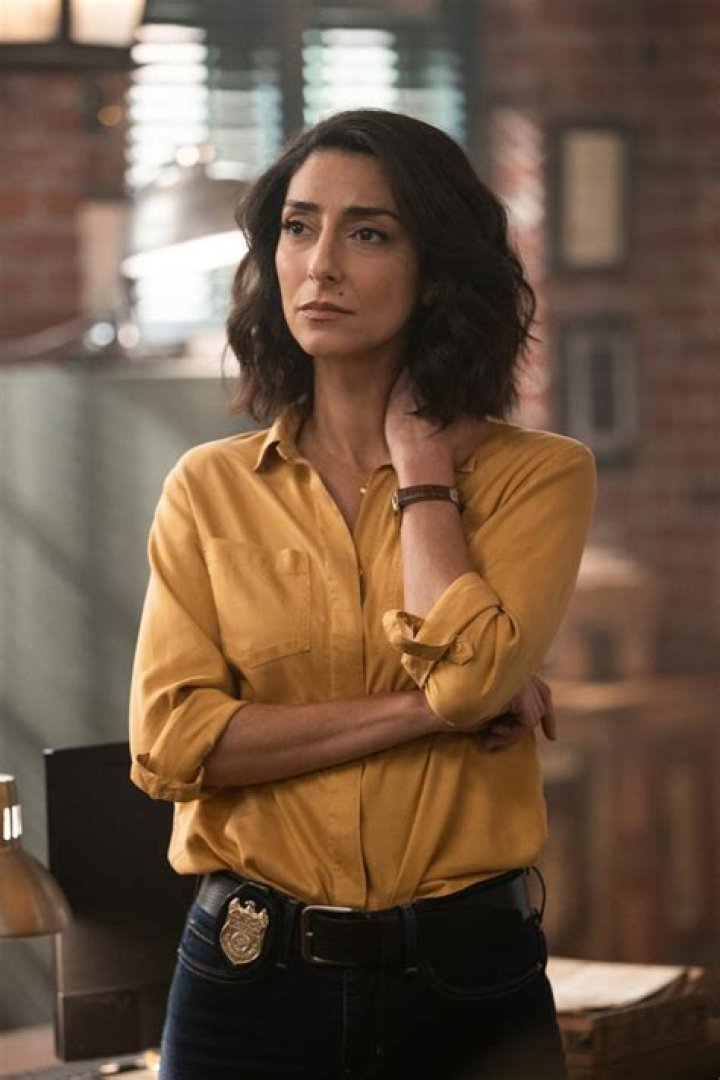 Who plays Hannah’s daughter on NCIS New Orleans?