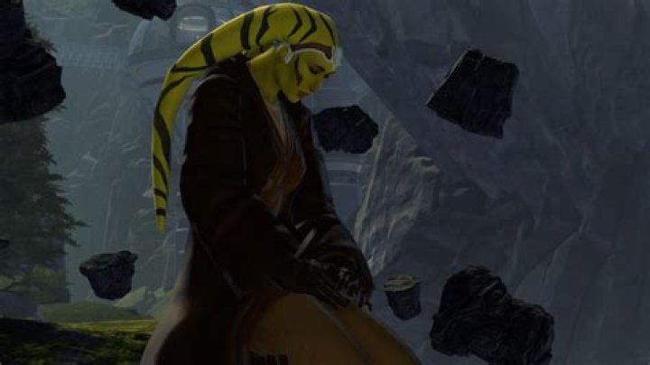 Who plays the Yellow Twi lek?