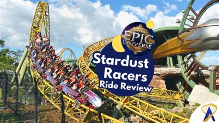 Who sings Stardust at the end of Casino?