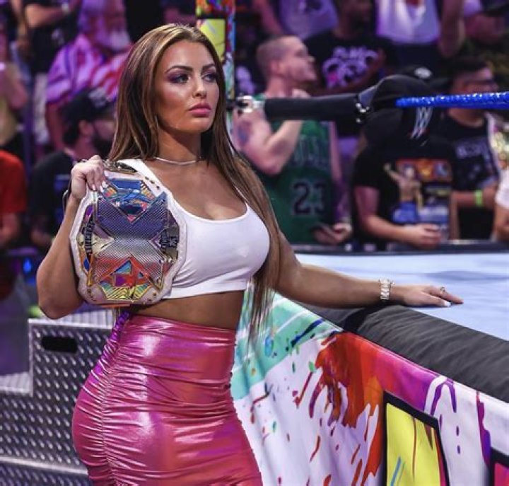 Why did Mandy change on Last Man Standing? – Celebrity.fm – #1 Official Stars, Business & People Network, Wiki, Success story, Biography & Quotes